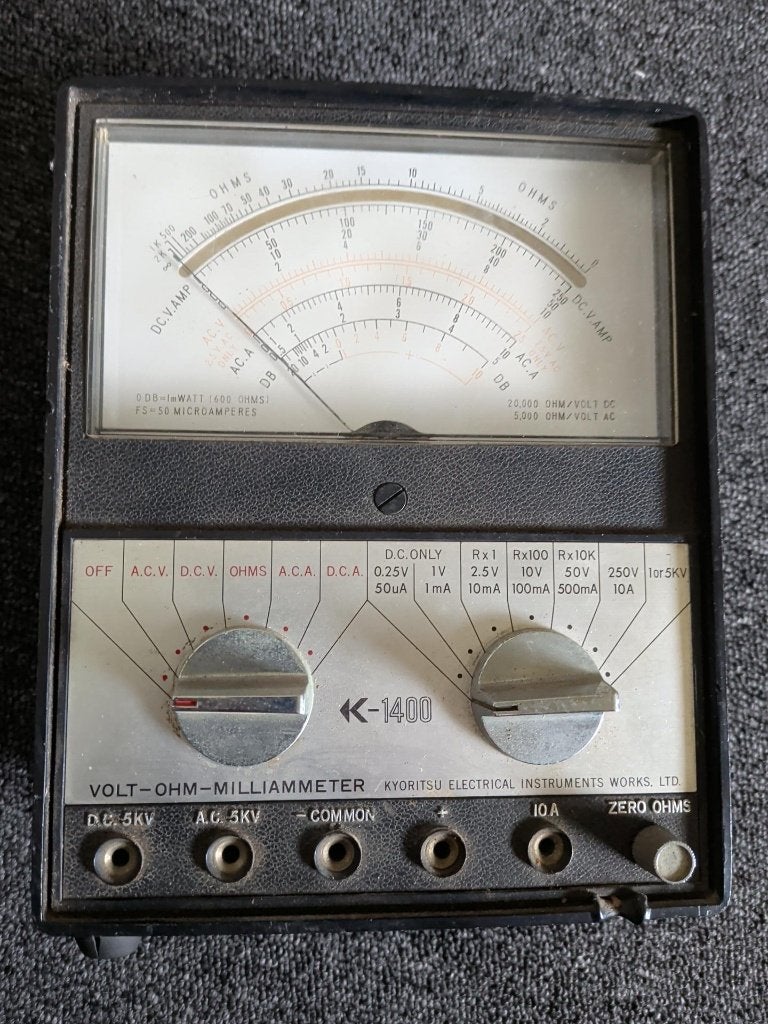 Vintage Kyoritsu K-1400 analoge multimeter,   meetapparaat, Ophalen of Verzenden, Gebruikt, Multimeter