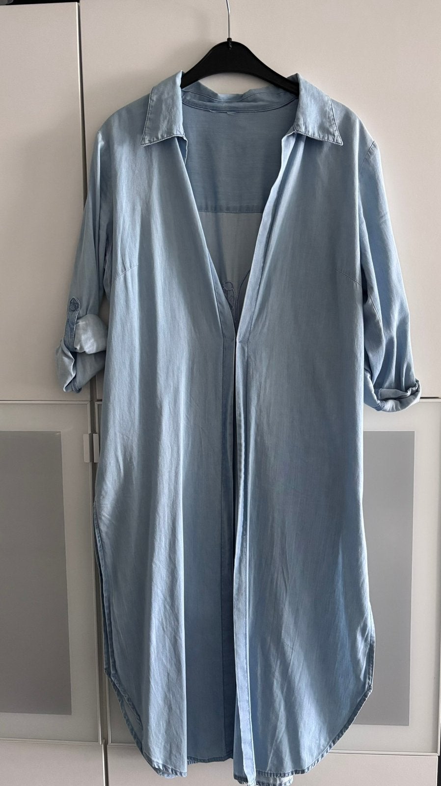 Spijkerblouse met 🦋 vlinder opdruk - maat 40 (M), Ophalen of Verzenden, Zo goed als nieuw, Maat 38/40 (M), Blauw