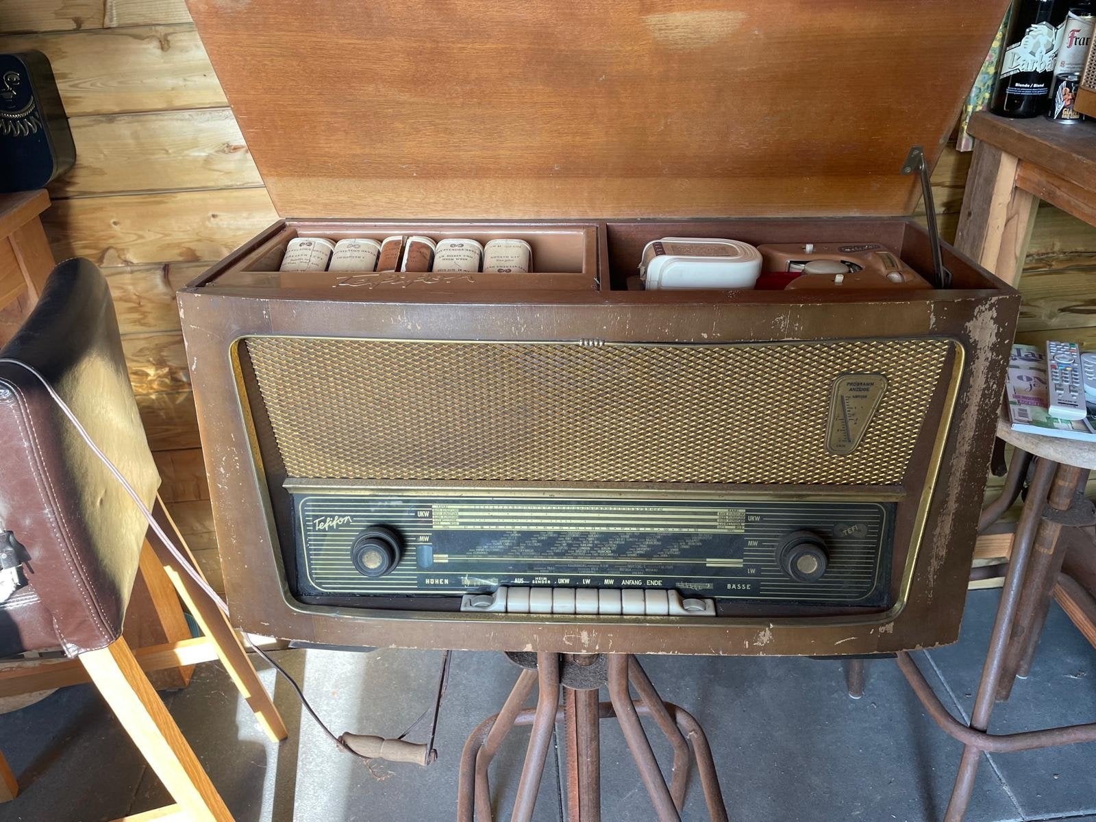 Vintage Tefifon radio met bandrecorder - Werkt momenteel nie, Antiek en Kunst, Antiek | Tv's en Audio, Ophalen
