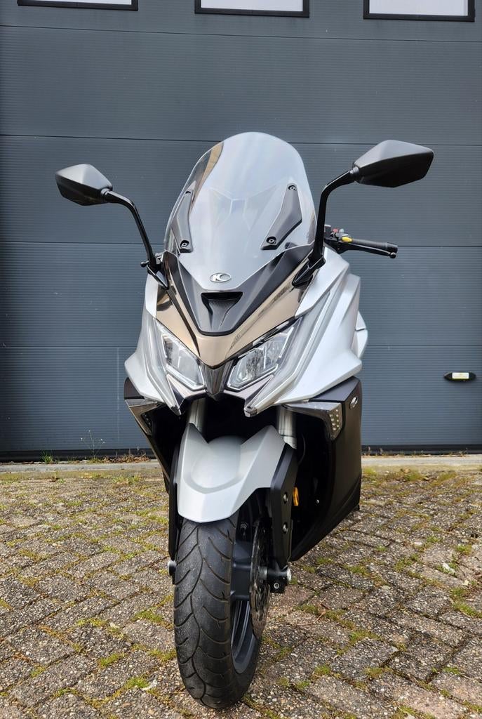 Kymco Ak 550 geen t max, Ophalen of Verzenden, Zo goed als nieuw, Benzine, Overige modellen