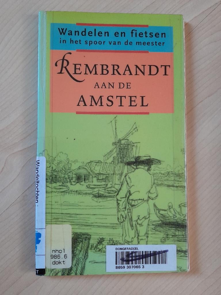 WANDELEN EN FIETSEN IN HET SPOOR REMBRANDT AAN DE AMSTEL, Ophalen of Verzenden, Gelezen, Overige onderwerpen