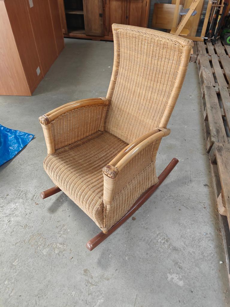 Rieten schommelstoel, Ophalen, Rotan