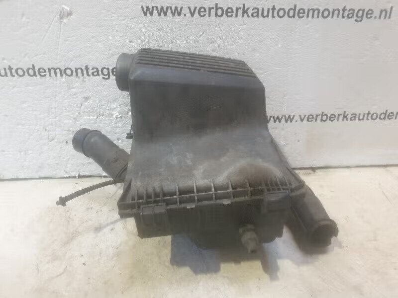 LUCHTFILTERHUIS Golf III Cabrio (1E) (1e0-129-607), Gebruikt, Berliner Ring 2 38440 Wolfsburg, DE, Volkswagen, Volkswagen AG