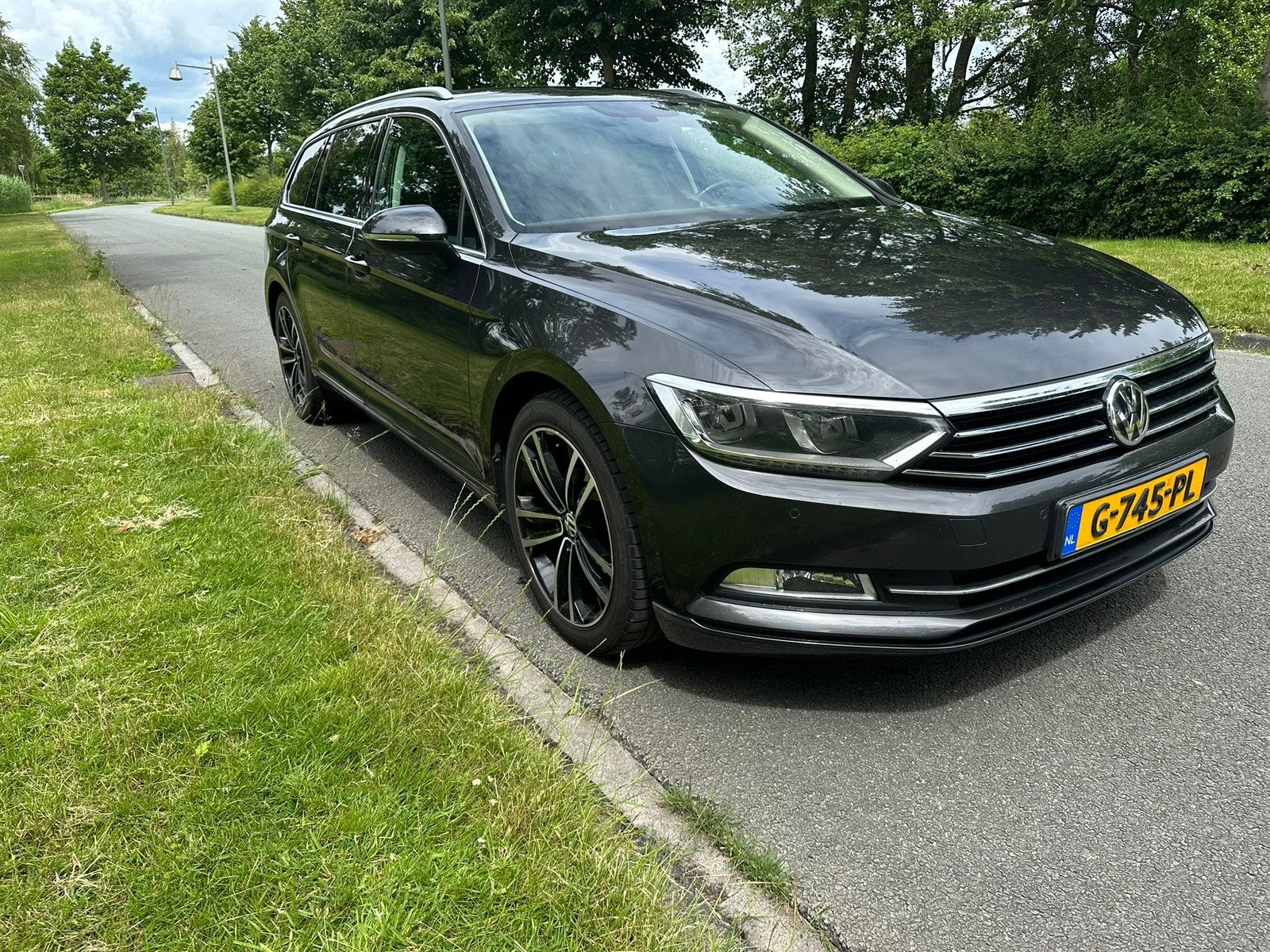Volkswagen Passat 2.0 TDI Business DSG | Trekhaak | ACC |, Stof, 1800 kg, Euro 6, 4 cilinders