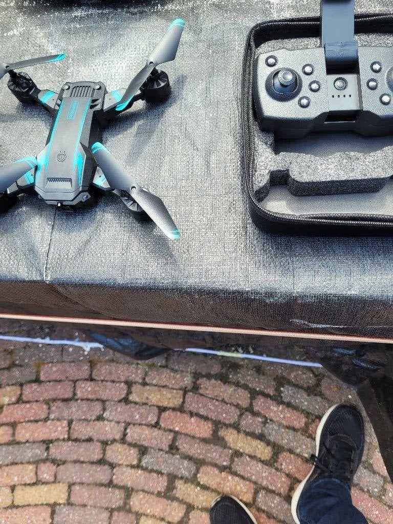 Te koop drone met camera, Quadcopter of Multicopter, Zo goed als nieuw, Met camera, Ophalen