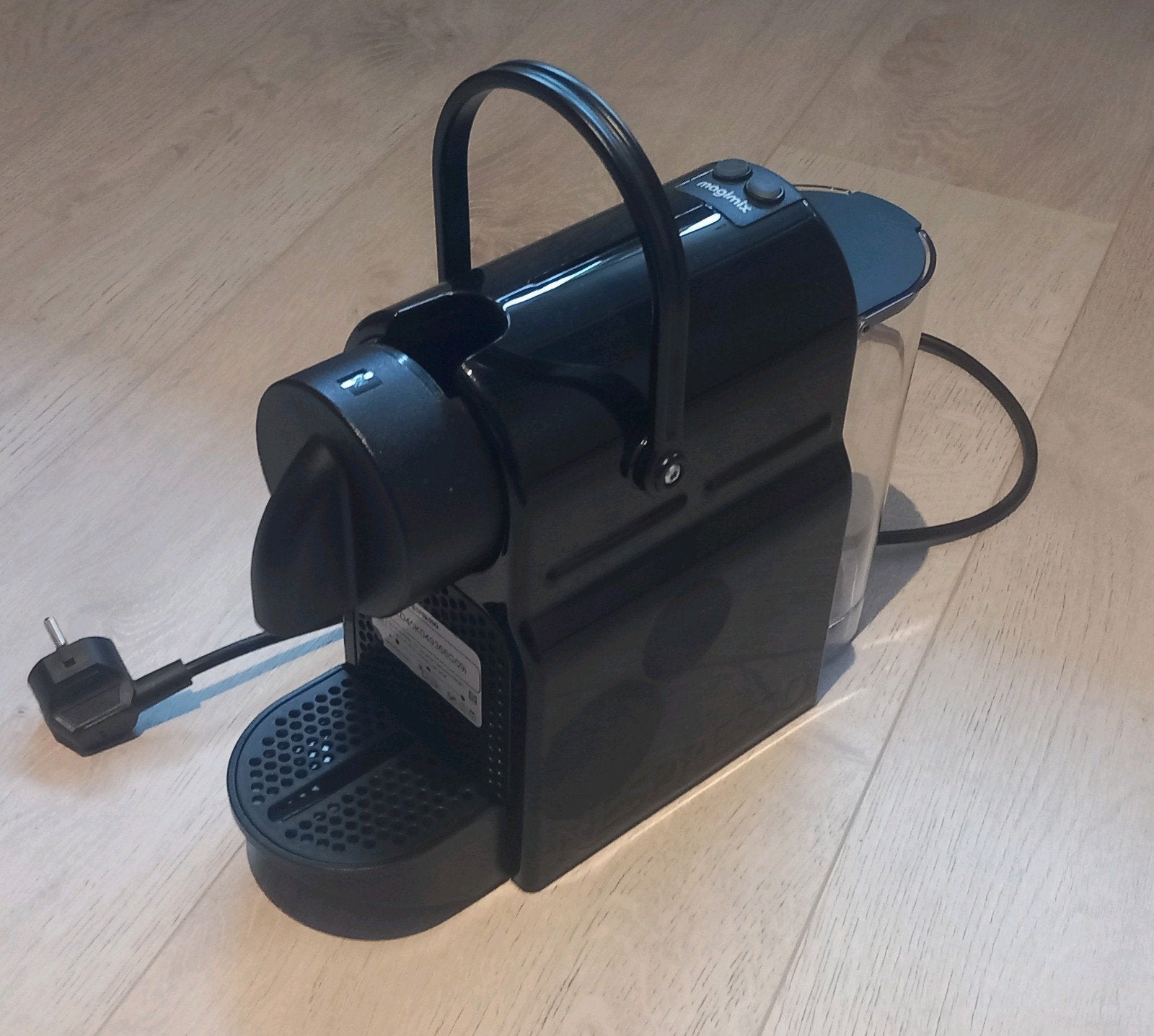 Nespresso Magimix koffiecups machine, Ophalen of Verzenden, Zo goed als nieuw, Koffiepads en cups, Afneembaar waterreservoir