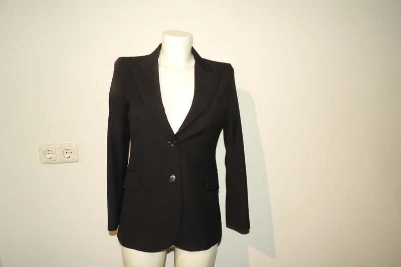 Gucci zwarte nette blazer mooie pasvorm merk knopen 38, Kleding | Dames, Maat 38/40 (M), Verzenden, Zwart, Jasje
