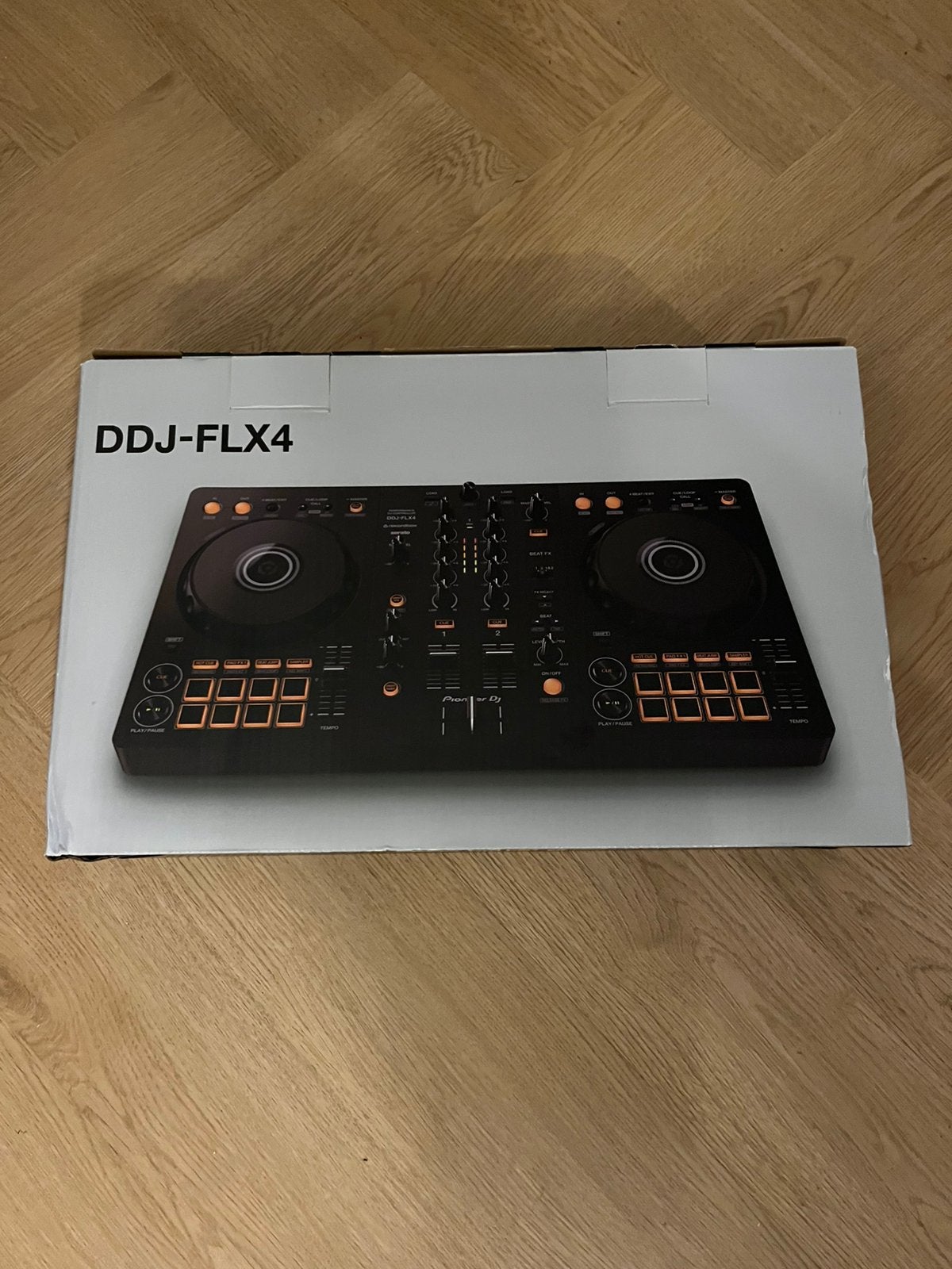 Foto 4 van Pioneer DDJ-FLX4