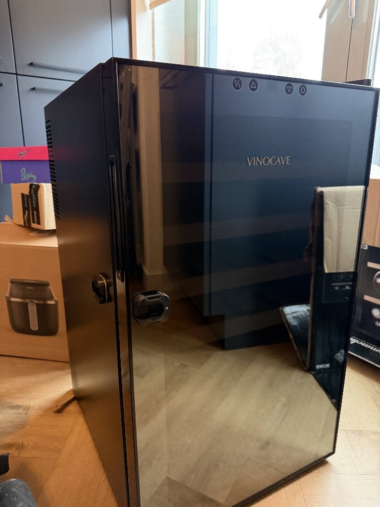 Wine fridge - Wijnkoelkast "Vinocave", Ophalen, Zonder vriesvak, Minder dan 45 cm, Minder dan 85 cm
