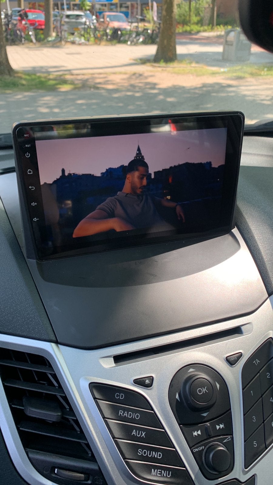Ford fiesta 2014BJ Carplay Android Apple Radio, Computers en Software, Ophalen of Verzenden, Zo goed als nieuw, Update
