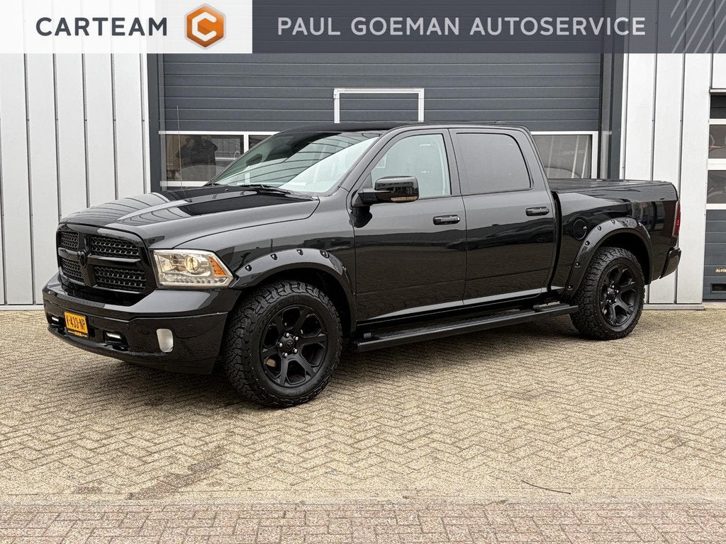 Dodge Ram 1500 5.7 V8 4x4 Quad Cab 6'4 Laramie | Pano | H &, Auto's, Dodge, Automaat, Gebruikt, 5654 cc, Zwart