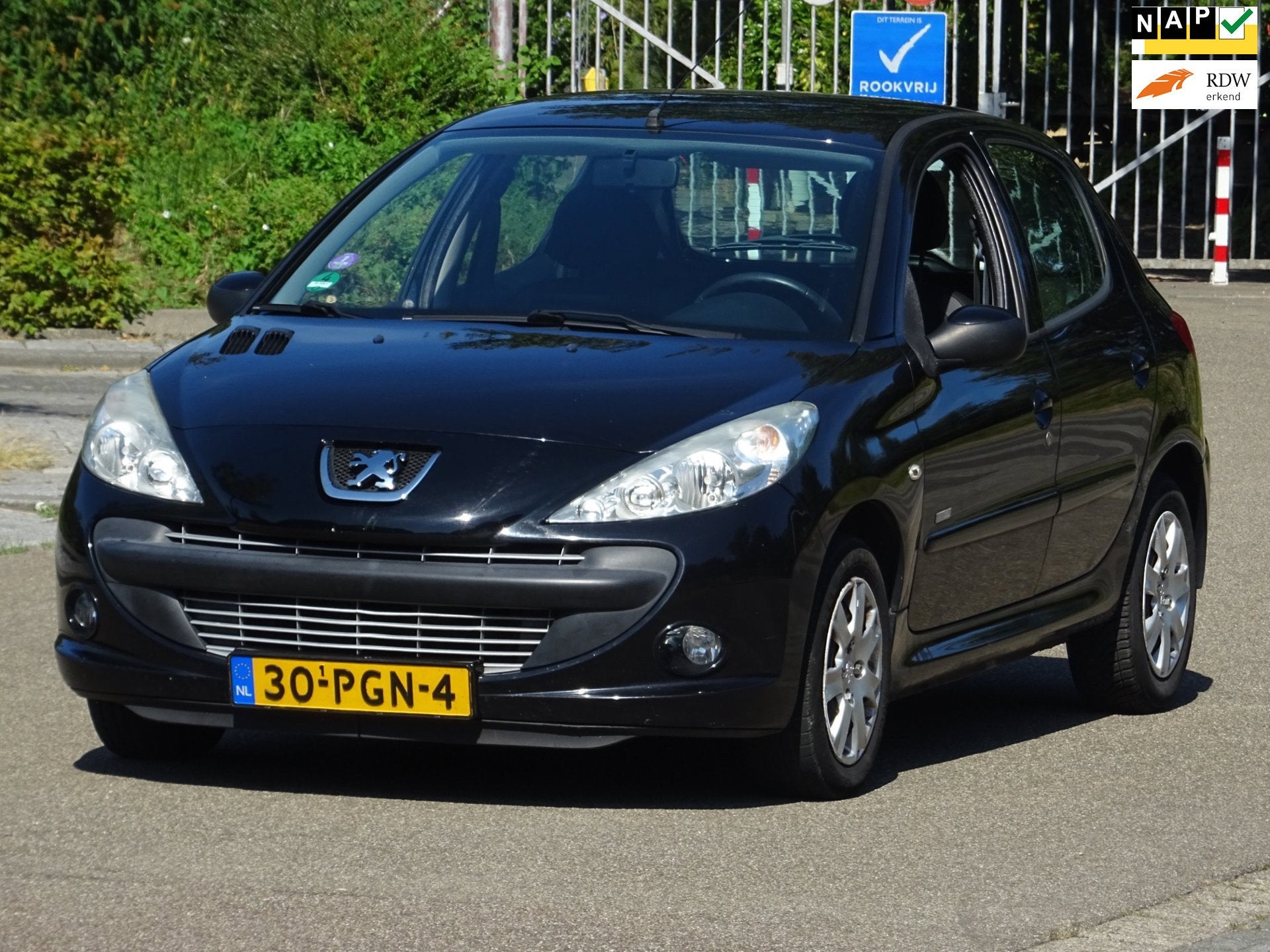 Peugeot 206 + 1.4 Millesim 200 BJ2011 5DRS NAP/AIRCO/NW APK, 4 cilinders, Zwart, Origineel Nederlands, Bedrijf