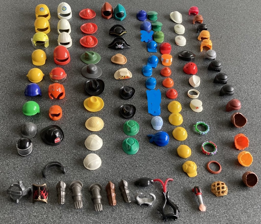 helm pet muts cap kap armkap veren piratenhoed harnas etc, Ophalen of Verzenden, Zo goed als nieuw, Losse onderdelen