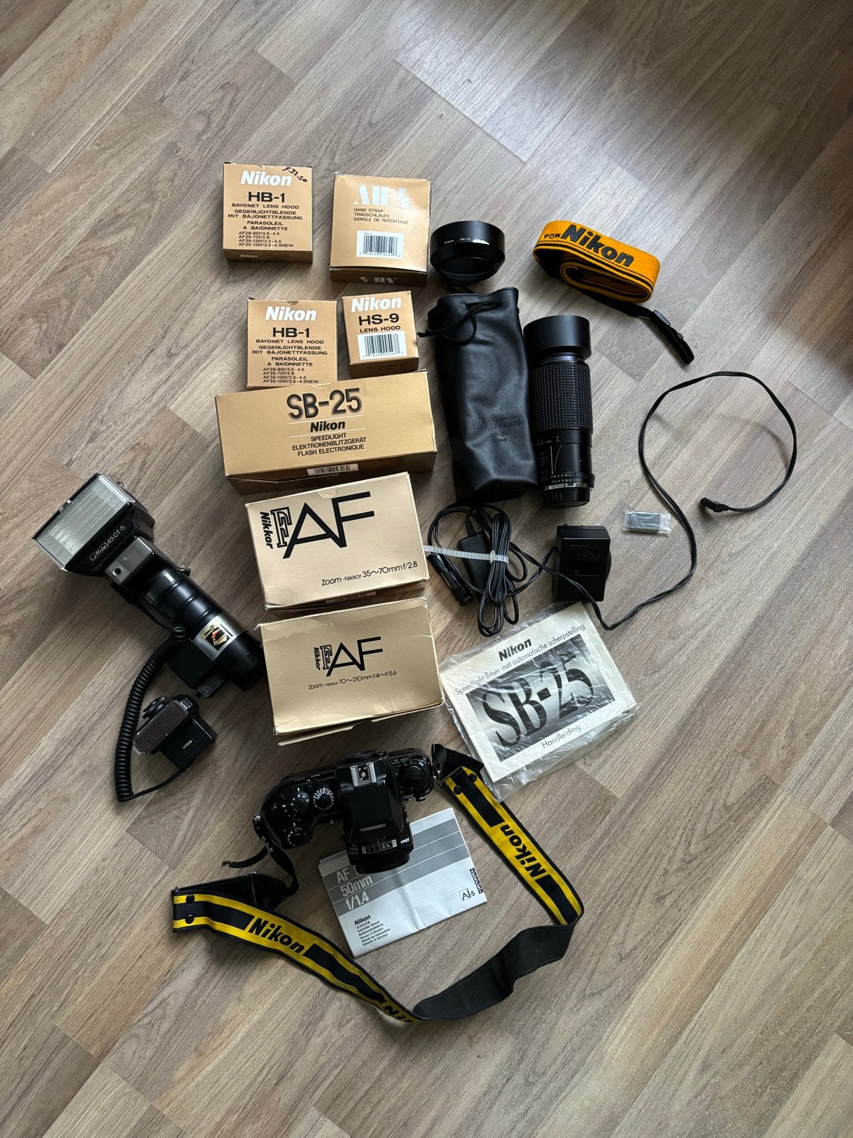 Nikon F4 Spiegelreflexcamera met accessoires, Ophalen of Verzenden, Gebruikt, Spiegelreflex, Nikon