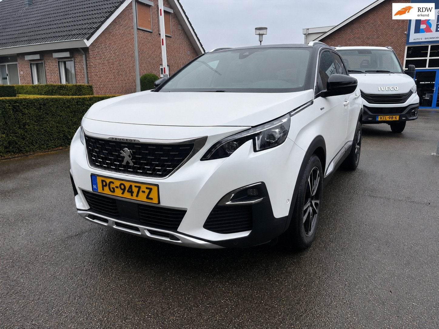 Peugeot 3008 1.6 e-THP GT Line met diverse opties waarvan o., Euro 6, 4 cilinders, Wit, Bedrijf