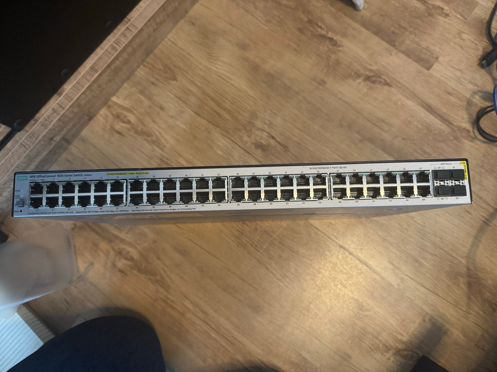 Hp officeconnect 1820 48prts gbit switch, Ophalen of Verzenden, Zo goed als nieuw