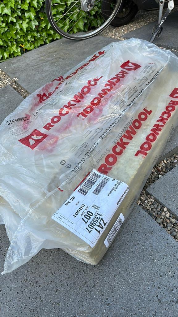 Gratis steenwol Rockwool, Doe-het-zelf en Verbouw, Ophalen, Dakisolatie, 4 tot 8 cm, Steenwol