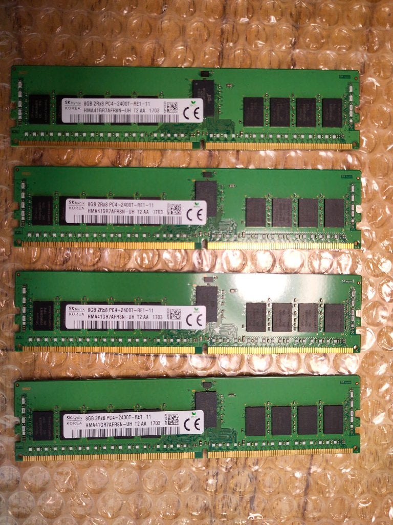 SK Hynix 4x 8GB DDR4-2400 ECC Registered RAM, 32 GB, DDR4, Ophalen of Verzenden, Zo goed als nieuw