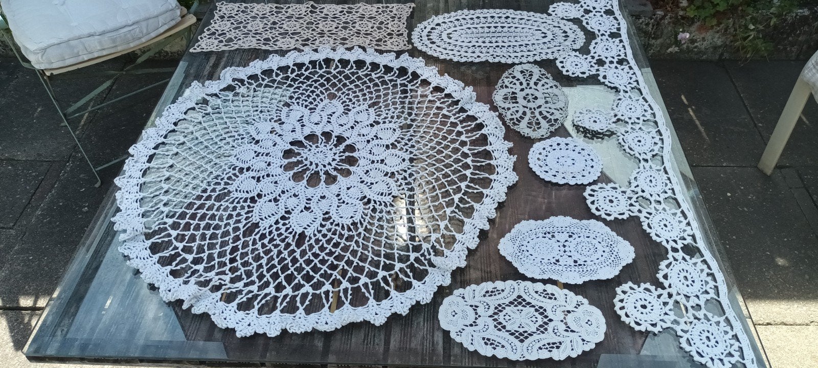 Gehaakte kleedjes wit creme beige grijs 8 stuks, Ophalen of Verzenden