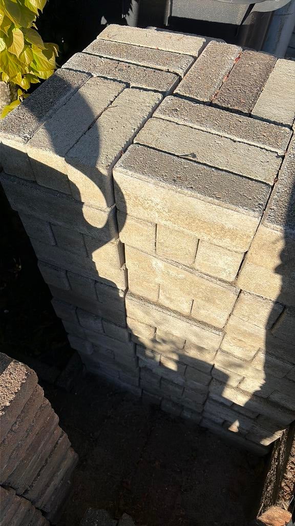 Betonklinkers 21cm x 7cm (ruim 9 vierkante meter), Gebruikt, Klinkers, Beton, 5 tot 10 m²