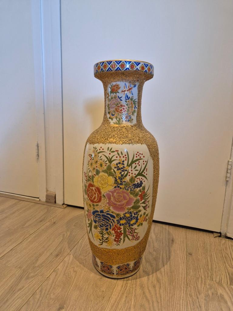 Grote Chinese vaas met bloemmotief - 60 cm hoog, Ophalen of Verzenden