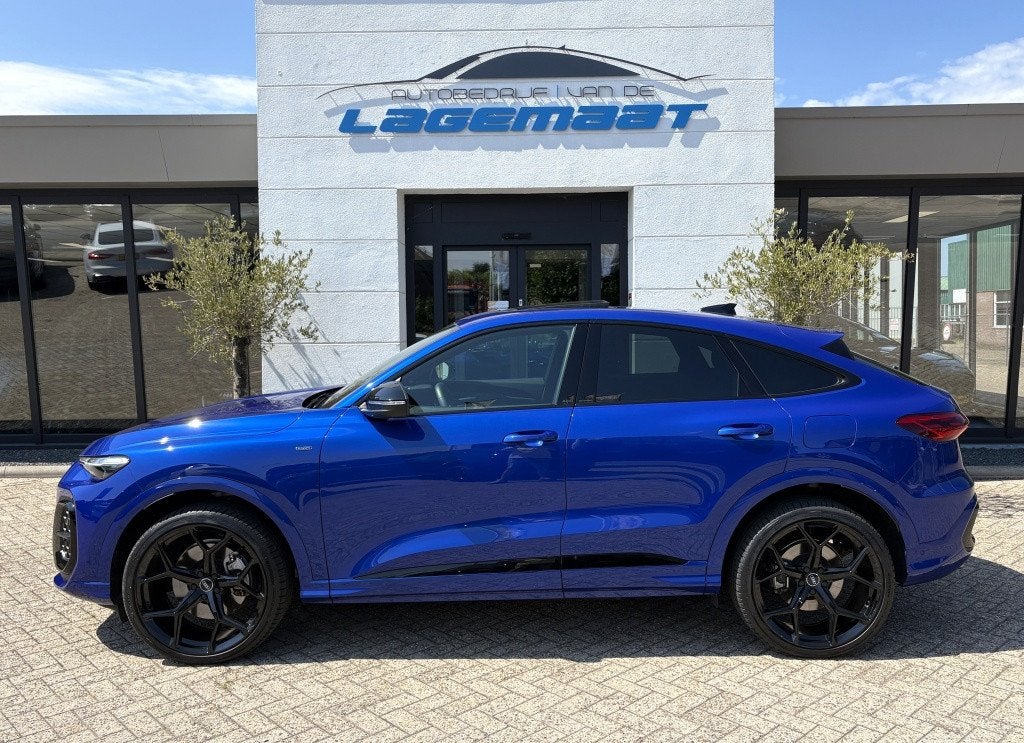 Audi Q5 Sportback 2.0 e-hybrid quattro 22 inch | PANO | S-Li, Gebruikt, Zwart, 4 cilinders, Blauw