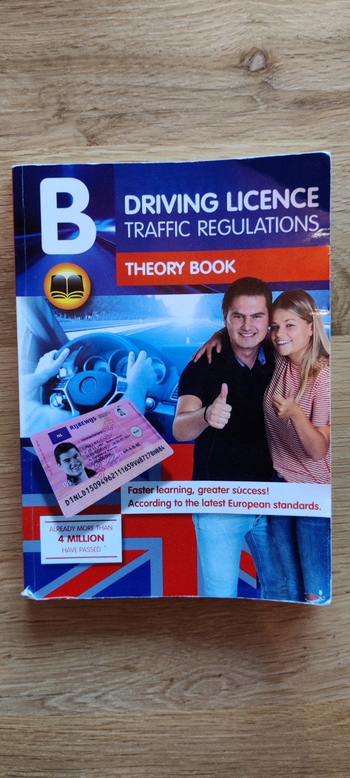 Theorieboek auto Engels - Theory book car, Verzenden, Zo goed als nieuw, Overige niveaus, VekaBest Verkeersleermiddelen BV