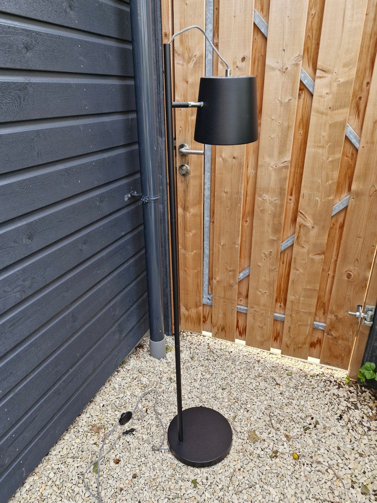 Buckle Head Vloerlamp Zwart - Strak en Ingetogen Design, Ophalen, Gebruikt, Metaal, 150 tot 200 cm