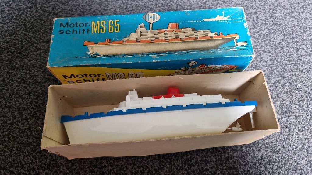 Plastic opwindbootje uit jaren '60, Ophalen of Verzenden