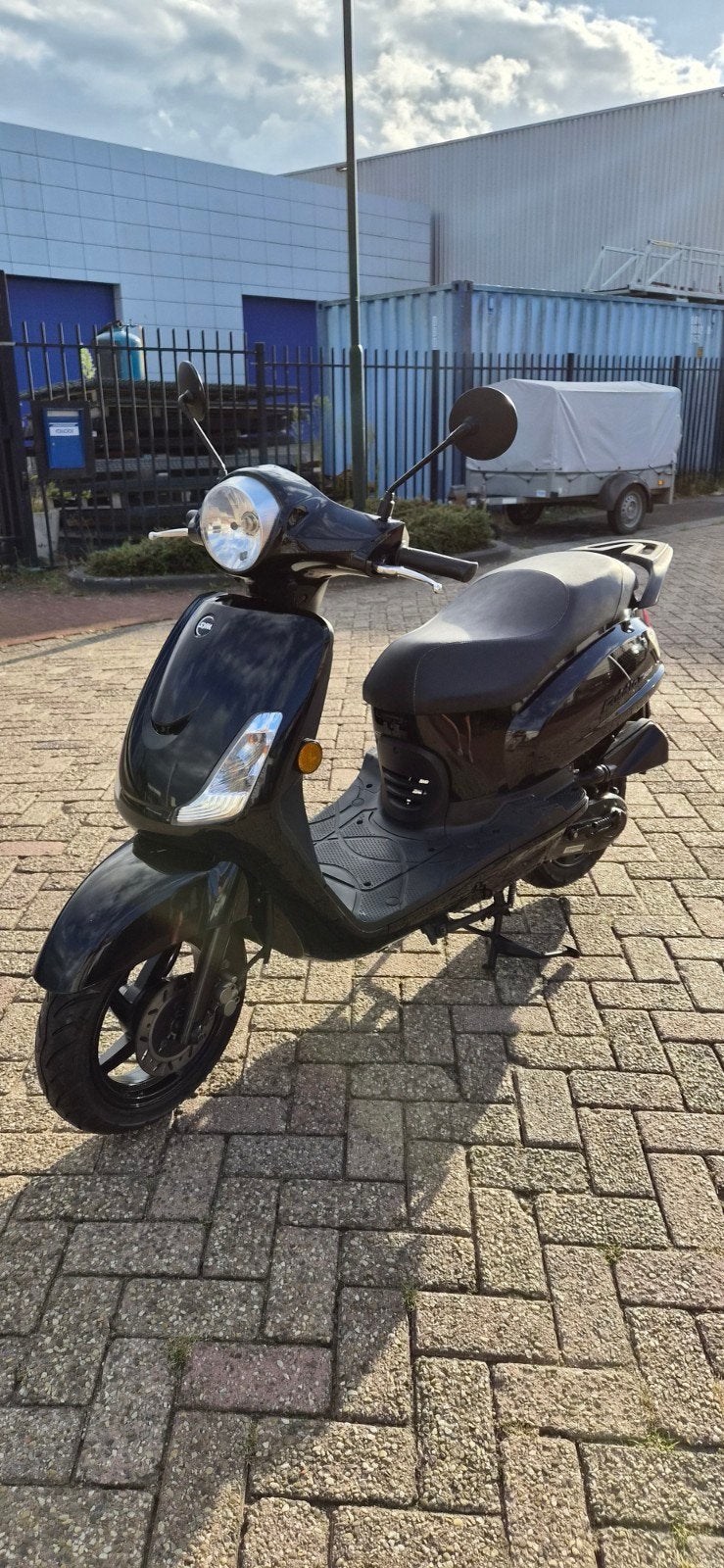 sym fiddle 2022 45 kilometer nette staat., Fietsen en Brommers, Scooters | SYM, Ophalen, Maximaal 45 km/u, Zo goed als nieuw, Benzine