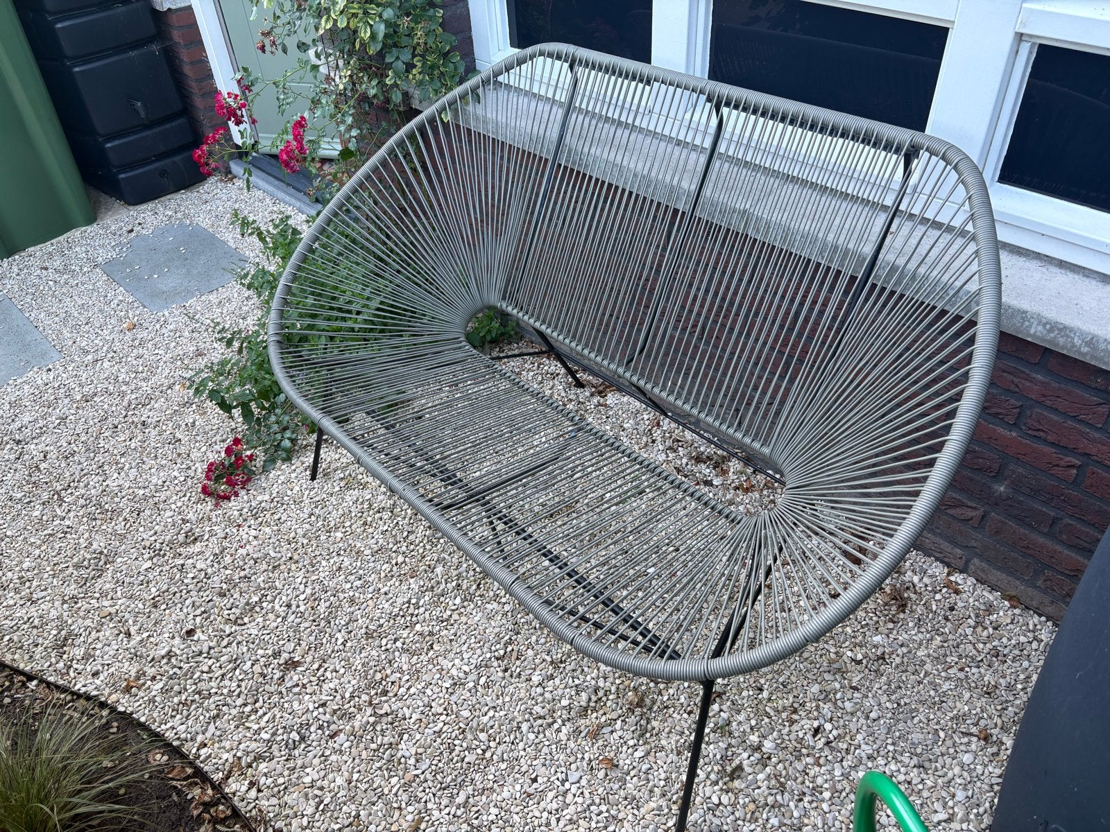 Groene tuinbank 2-persoons met draadstructuur, Tuin en Terras, Tuinbanken, Zo goed als nieuw, Metaal, Ophalen
