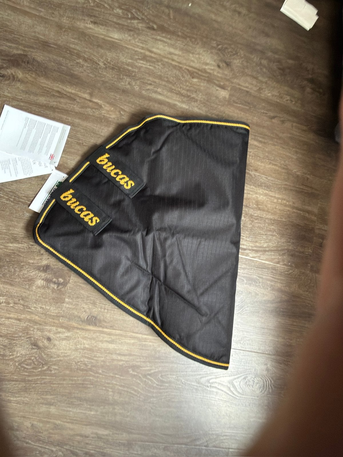 Bucas irish turnout extra 300gr hals xxxxs, Ophalen, Nieuw