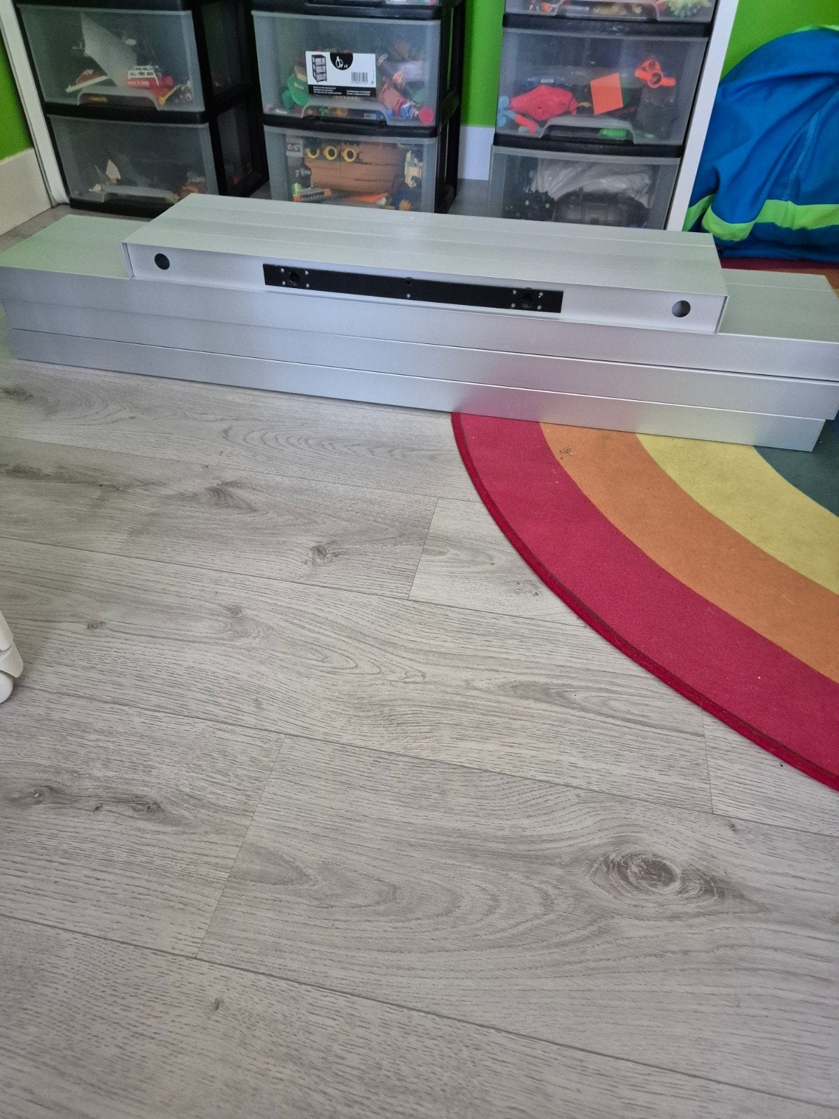 4 zilveren wandplanken, Ophalen, Zo goed als nieuw