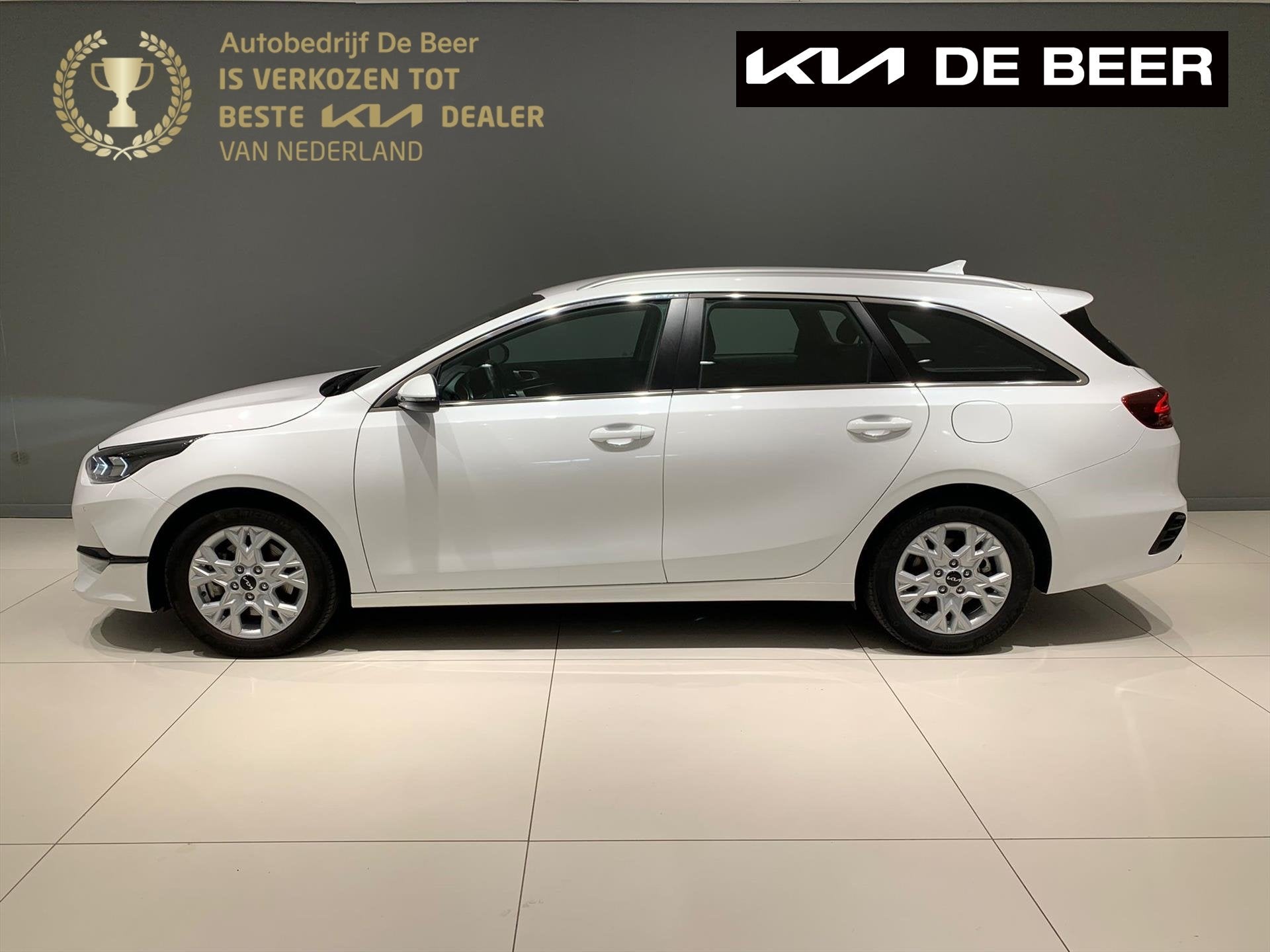 KIA Ceed Sw 1.0 T-GDi 100pk DynamicLine, Auto's, Stof, Gebruikt, Wit, Origineel Nederlands