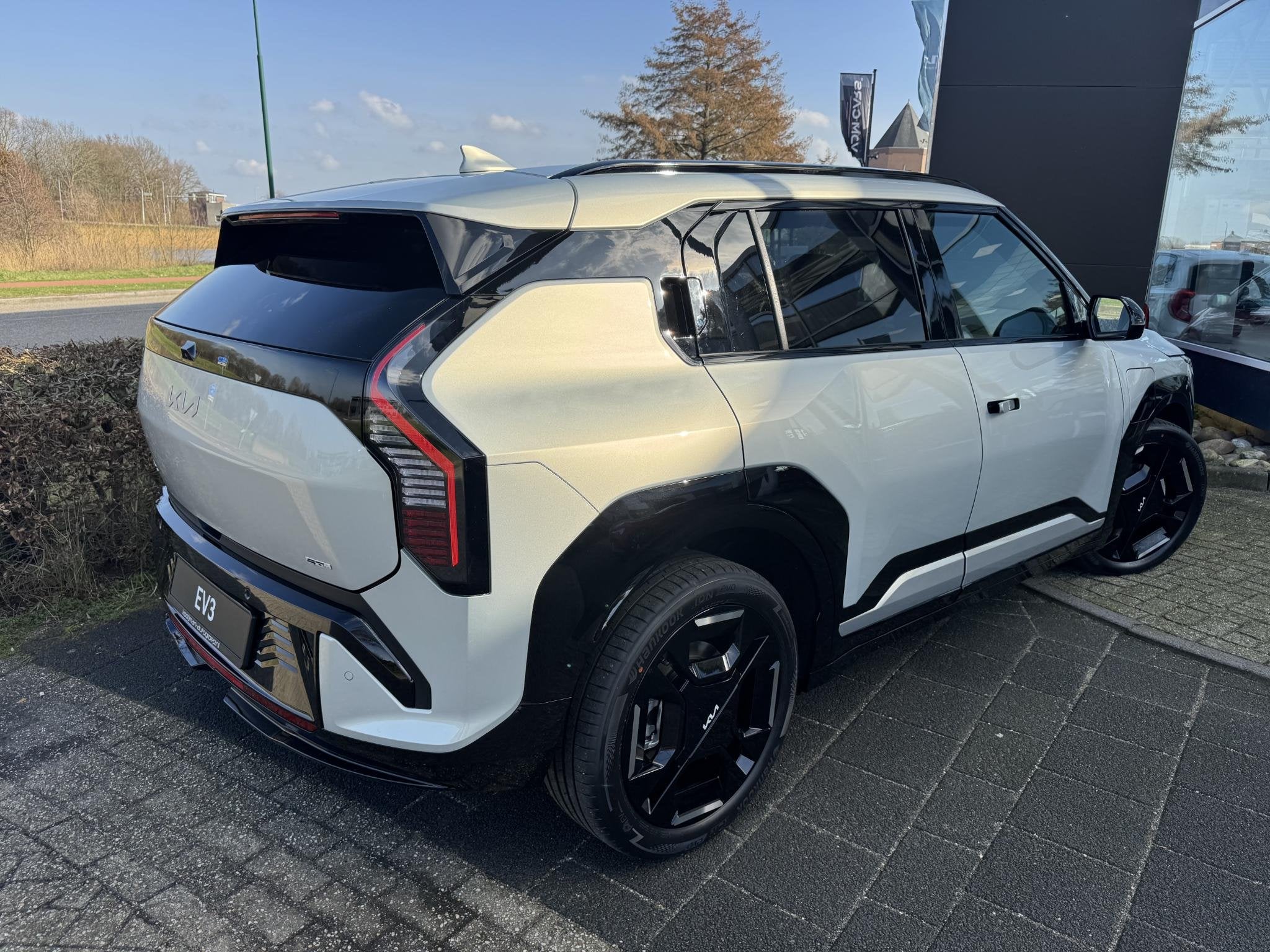 Kia EV3 GT-Line Business Edition 81.4 kWh , Tijdelijk Actiem, 510 min, Nieuw, 204 pk, SUV of Terreinwagen