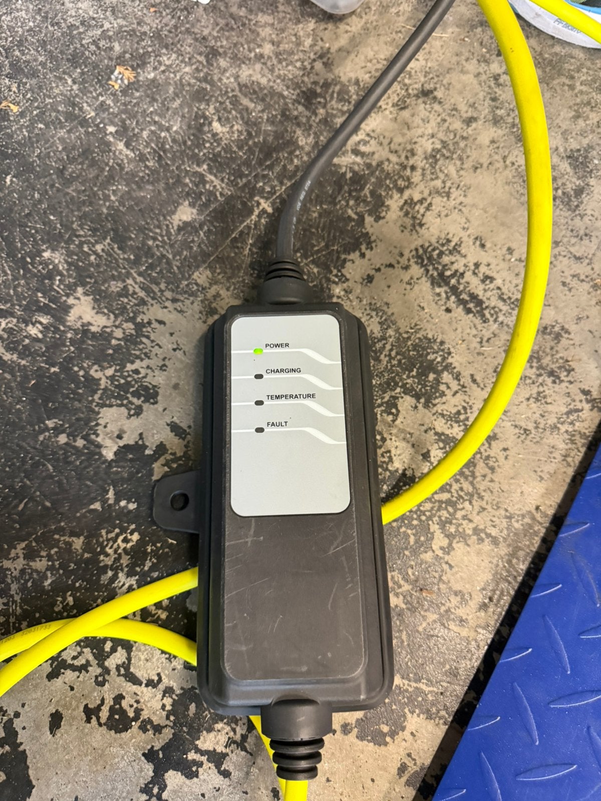 Delphi 240V 16A Autooplader, Auto diversen, Ophalen of Verzenden, Zo goed als nieuw