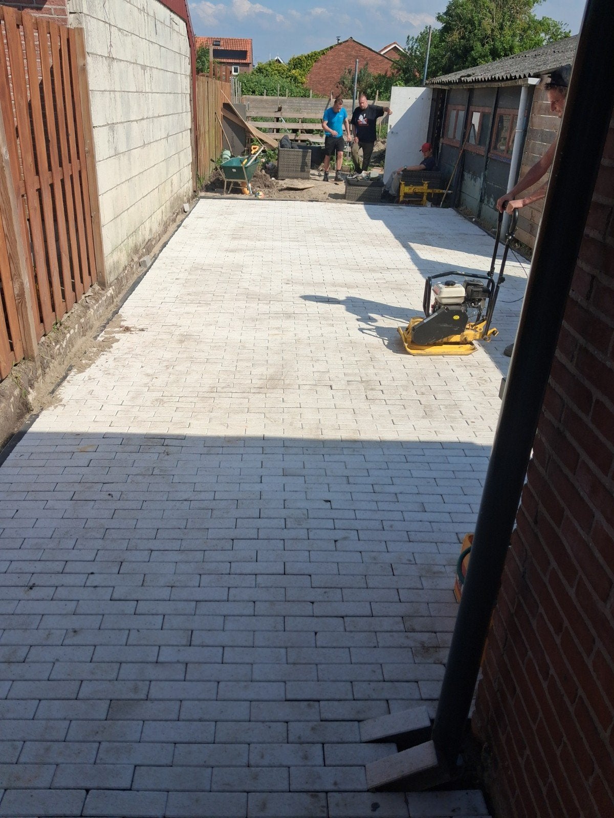 Tuinbestrating tuinontwerp direct beschikbaar, Doe-het-zelf en Verbouw, Tegels, Overige materialen, Gebruikt, 20 tot 40 cm, 10 m² of meer
