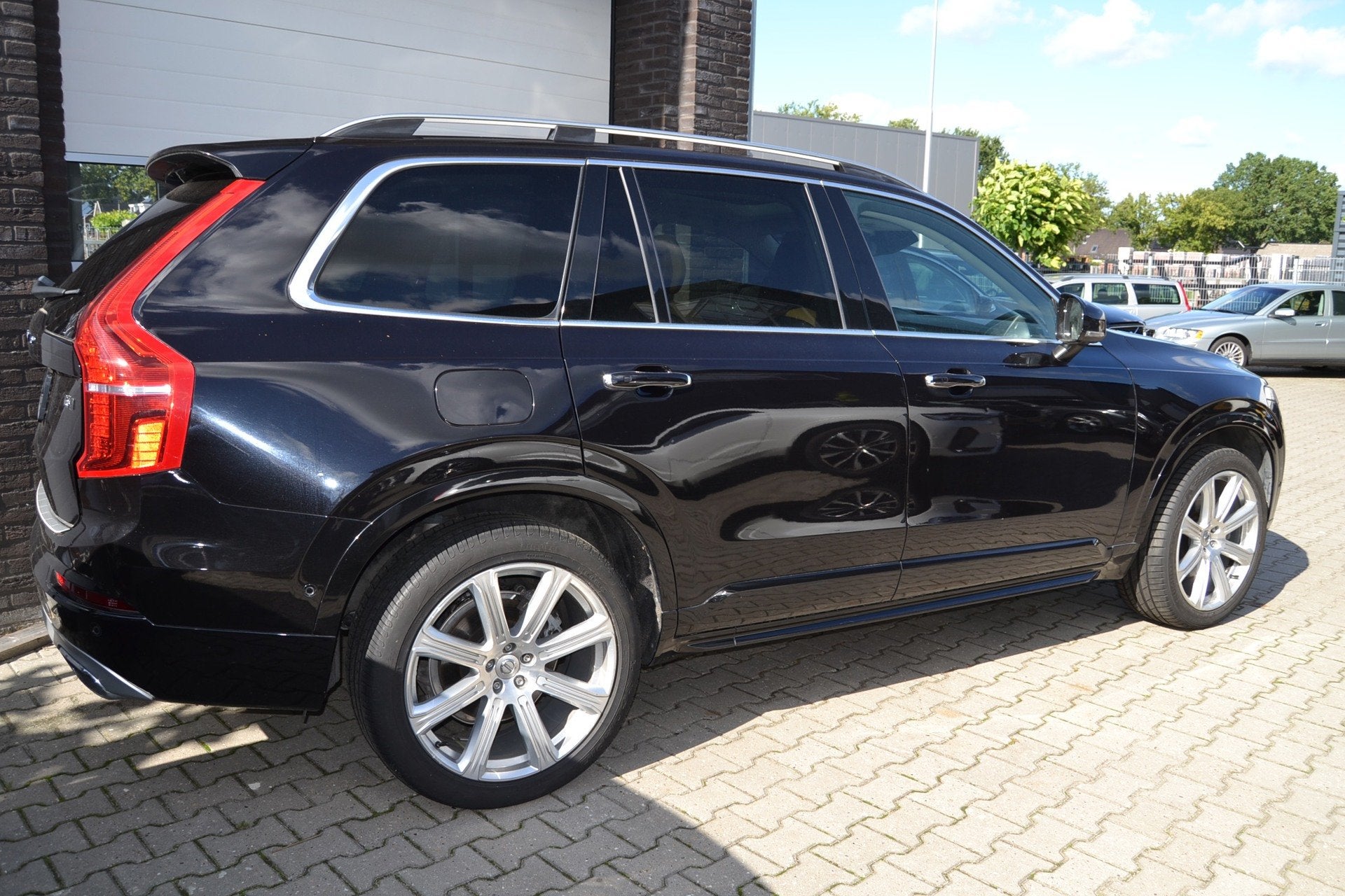 Volvo XC90 2.0 T6 AWD Momentum, 360 camera, panoramadak, Gebruikt, Zwart, 4 cilinders, 1969 cc