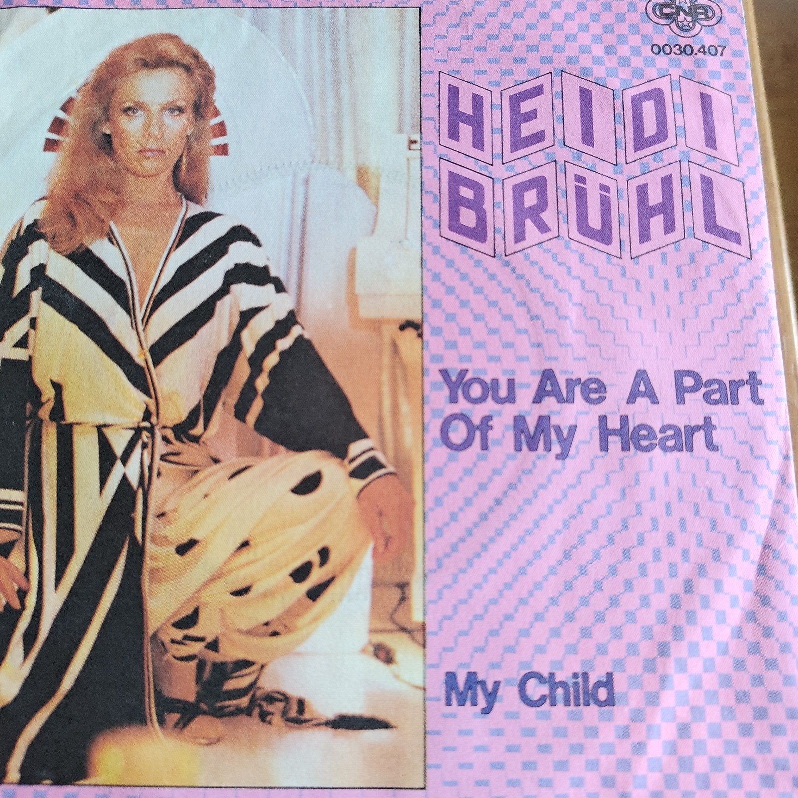Heidi Brühl - You Are A Part Of My Heart / My Child (Single), Ophalen of Verzenden, Gebruikt, 7 inch, Schlager