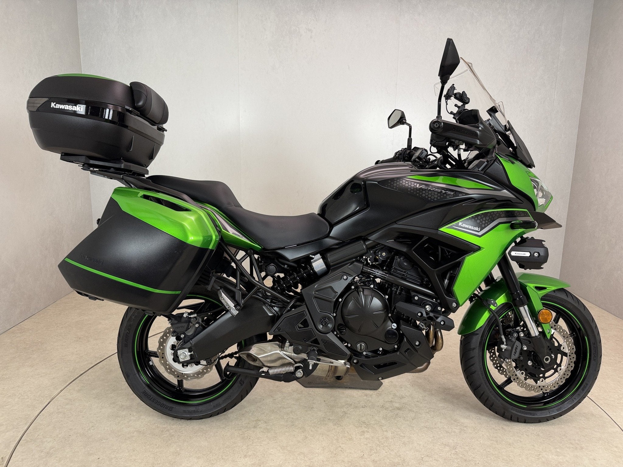 Kawasaki VERSYS 650 GRAND TOURER (bj 2023), Motoren, Info@kawasaki.nl, Toermotor, Jacobus Spijkerdreef 1-3
2132 PZ  Hoofddorp, NL