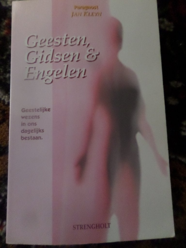 Te Koop een boek Geesten Gidsen & Engelen., Ophalen of Verzenden, Gelezen