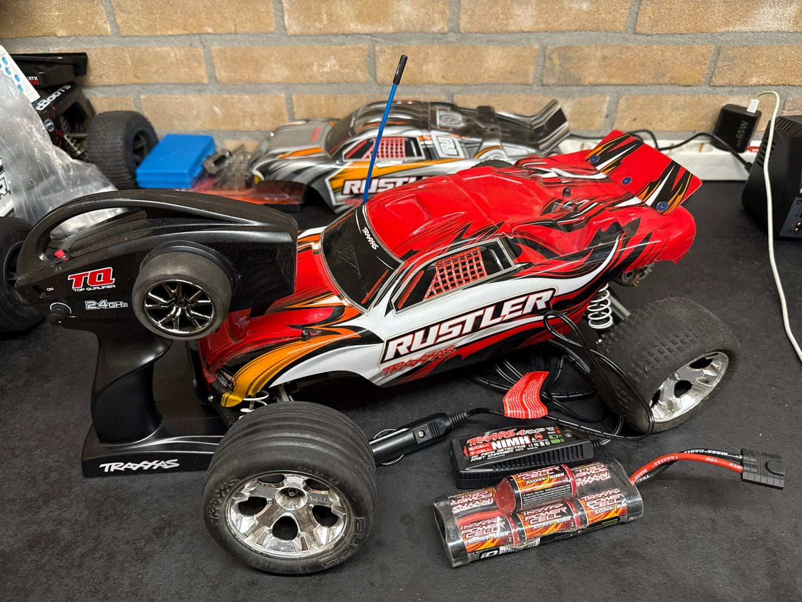 Traxxas Rustler brushed 2wd compleet, Hobby en Vrije tijd, Gebruikt, Schaal 1:10, Auto onroad, RTR (Ready to Run)