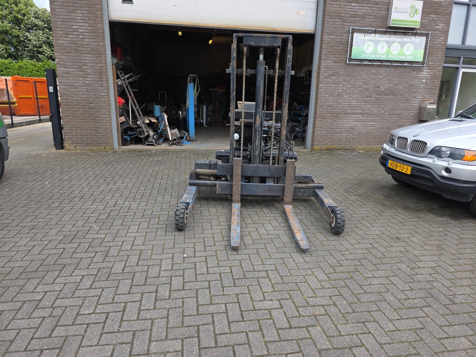 Kooiaap Meeloop Heftruck, Verzenden
