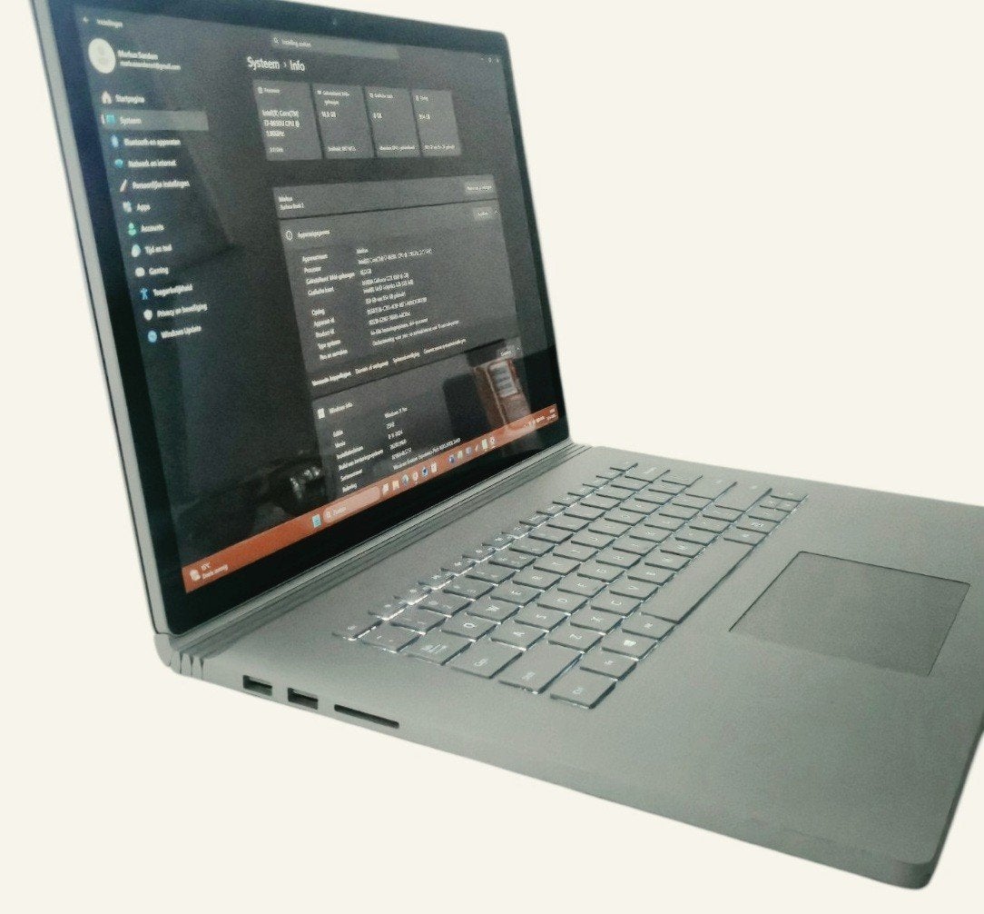 Microsoft Surface Book 2 15" i7 / 16GB / 1TB / GTX 1060
Te, Computers en Software, Ophalen of Verzenden, Zo goed als nieuw, Microsoft surface