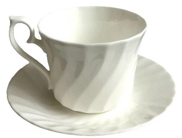Delfesta Staffordshire Engeland kop en schotel wit H6, Coolsingel 104, 3011 AG Rotterdam, Netherlands, Zo goed als nieuw, Noidea@gmail.com