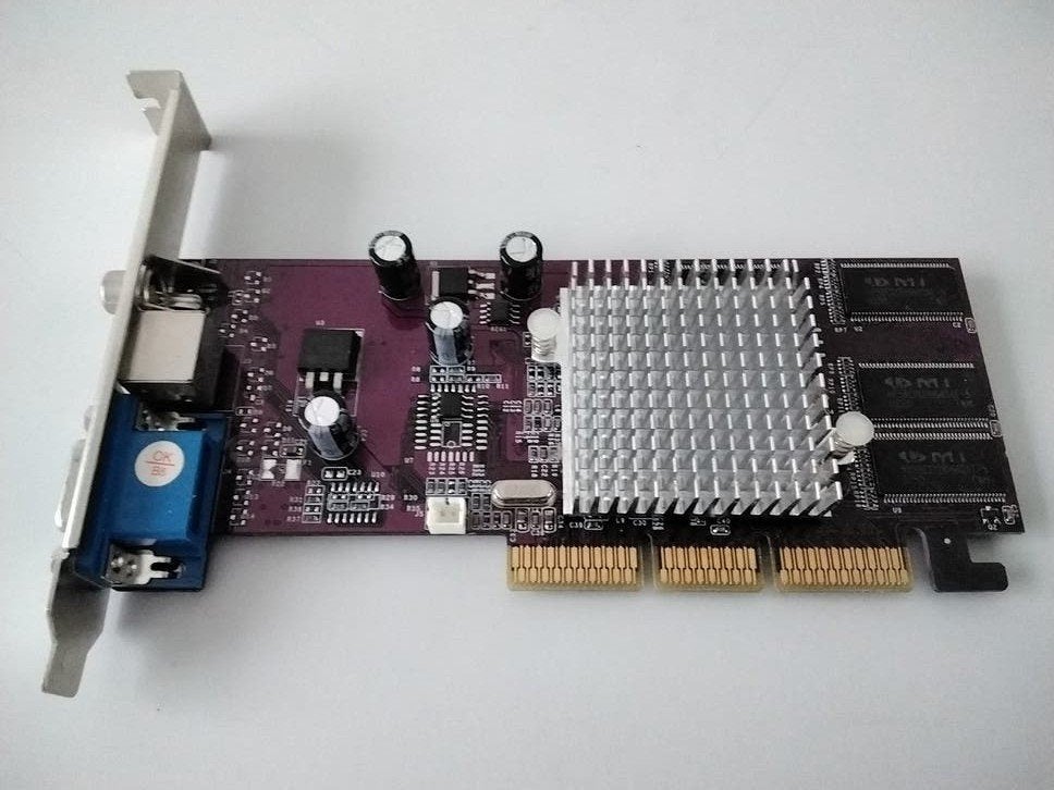 AGP 8x videokaart met Nvidia GeForce4 MX440 grafische chip, Ophalen of Verzenden