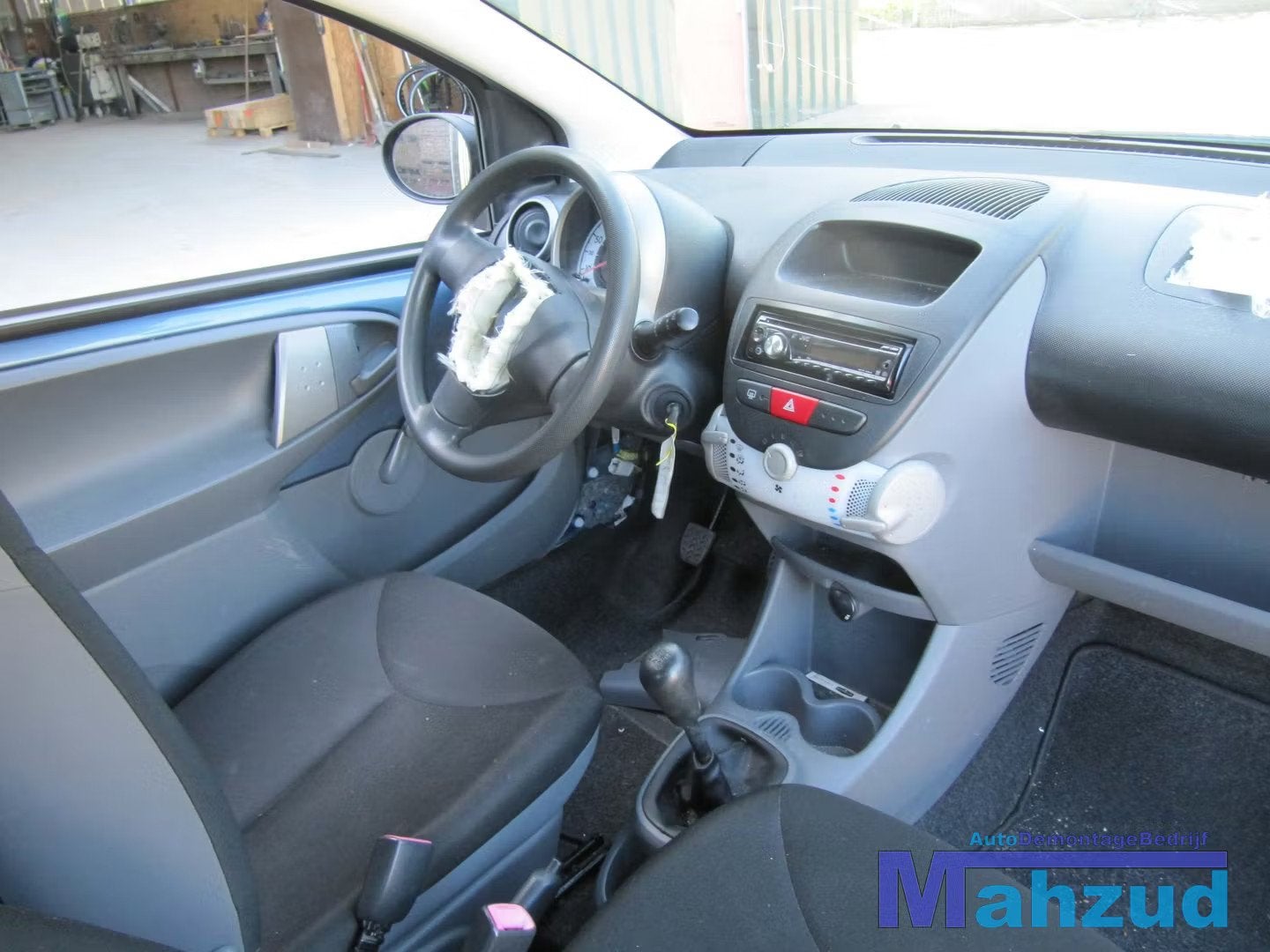 AYGO TOEREN TELLER STUURKOLOMSCHAKELAAR MATTENSET ZONNEKLEP, Auto-onderdelen, Info@toyota.co.jp, Gebruikt, Toyota Motor Corporation