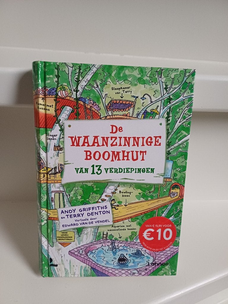 DE WAANZINNIGE BOOMHUT VAN 13 VERDIEPINGEN Z.G.A.N., Ophalen of Verzenden, Zo goed als nieuw, Fictie algemeen