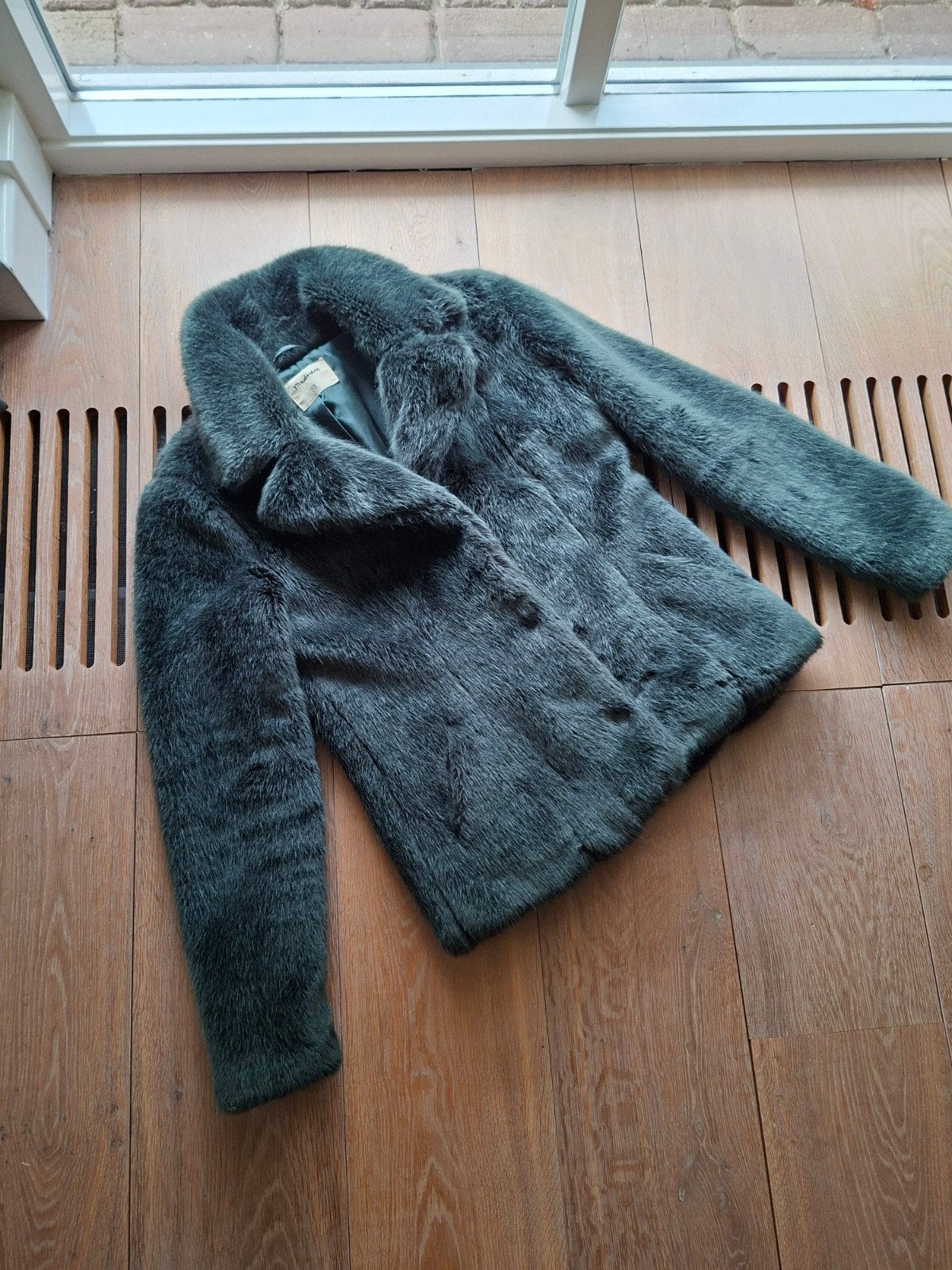 Groene bontjas maat XS, Boetiek 32, Ophalen of Verzenden, Zo goed als nieuw, Maat 34 (XS) of kleiner