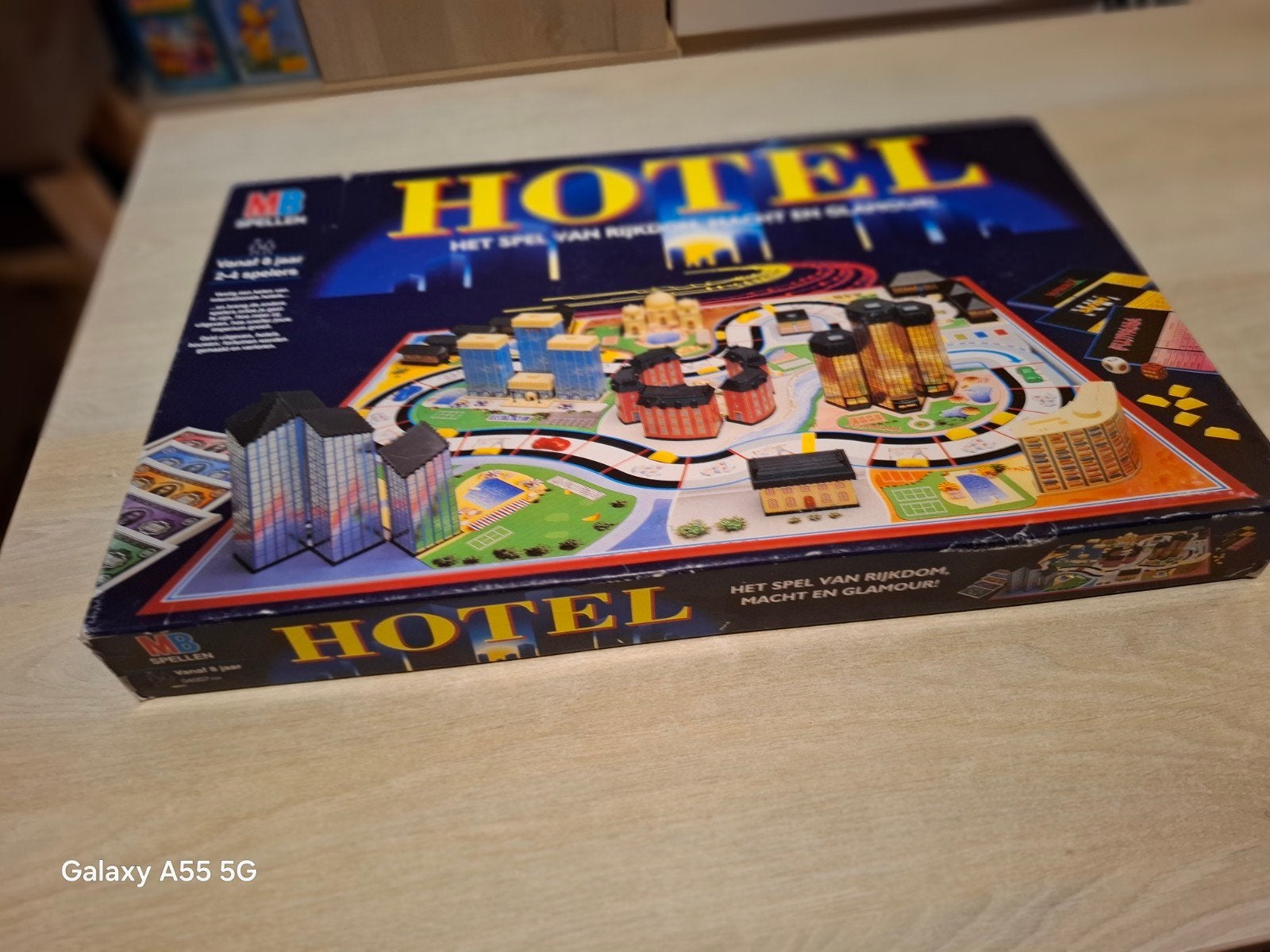 Hotel bordspel - Het spel van rijkdom, macht en glamour, Consumentenservice@hasbro.nl, Postbus 300, 3700 AH Zeist, Nederland, Ophalen of Verzenden